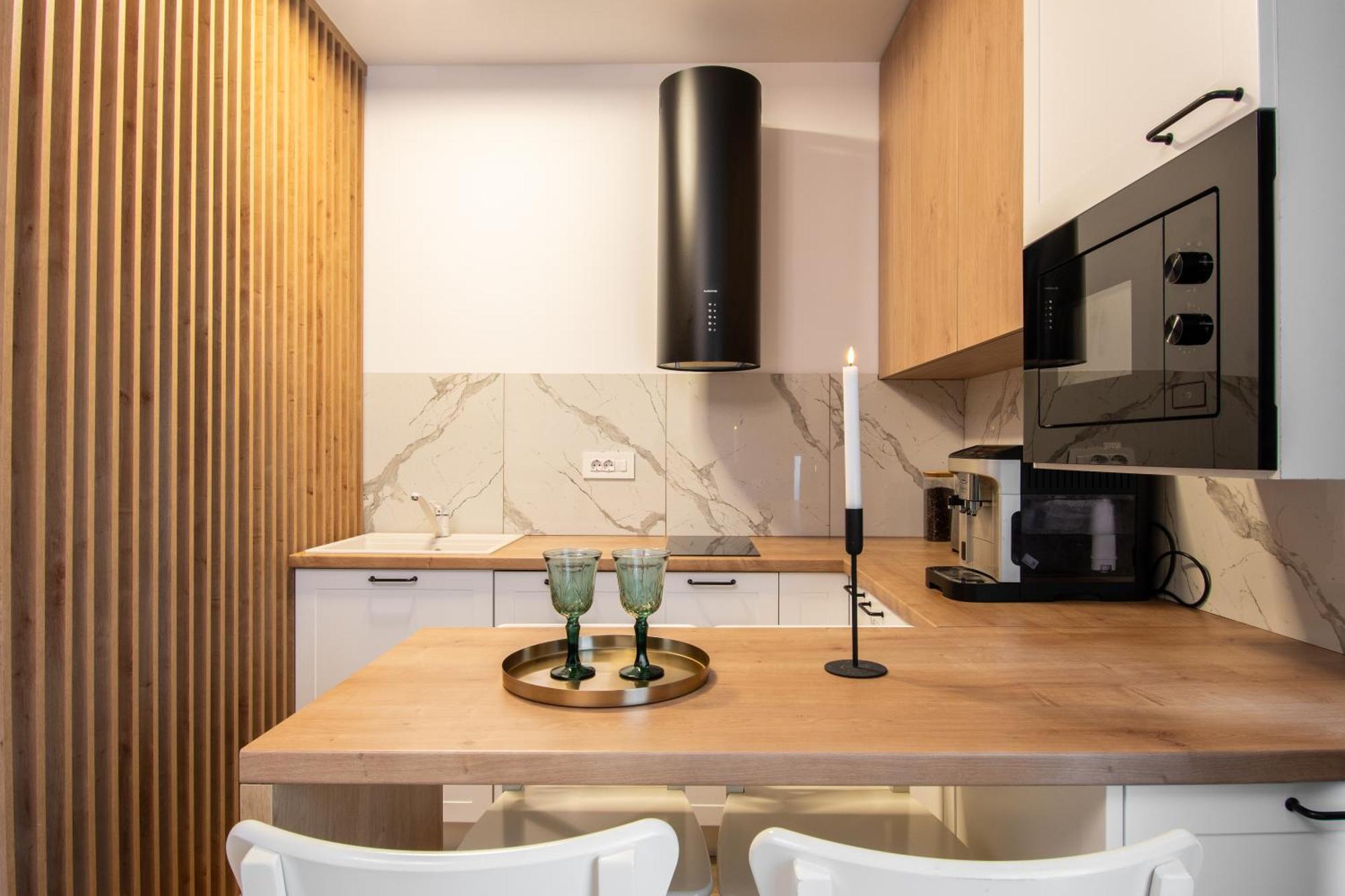 Apartament Jacuzzi Urban Heaven