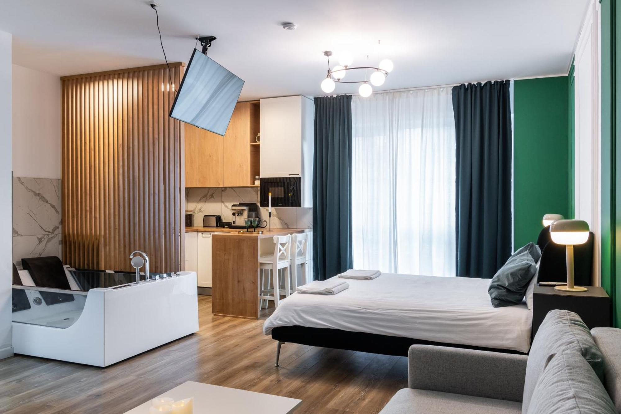 Apartament Jacuzzi Urban Heaven